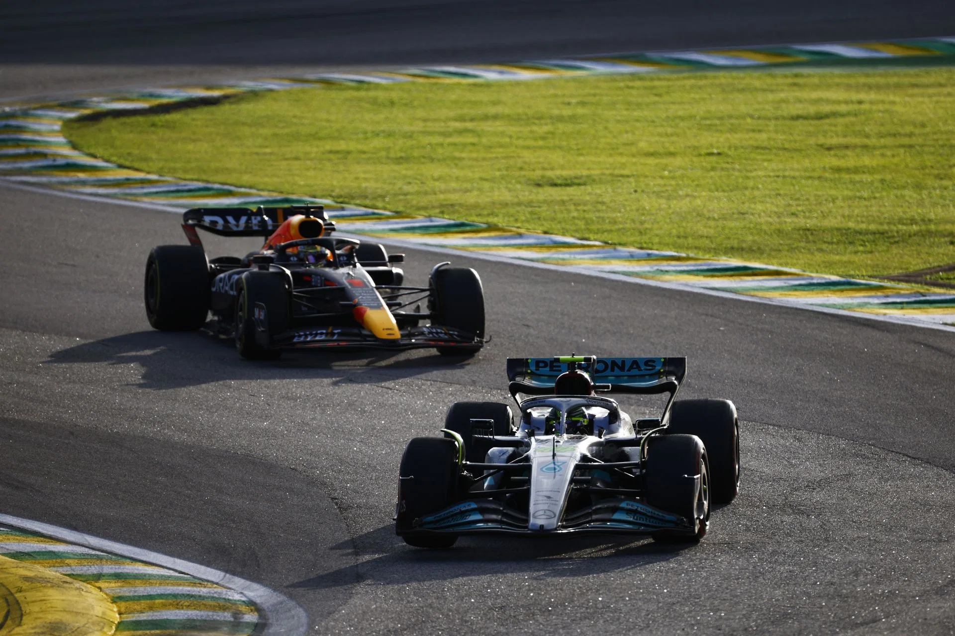 Red Bull 'not quite as dominant as Mercedes', says former F1 world champion as 2022 season comes to an end