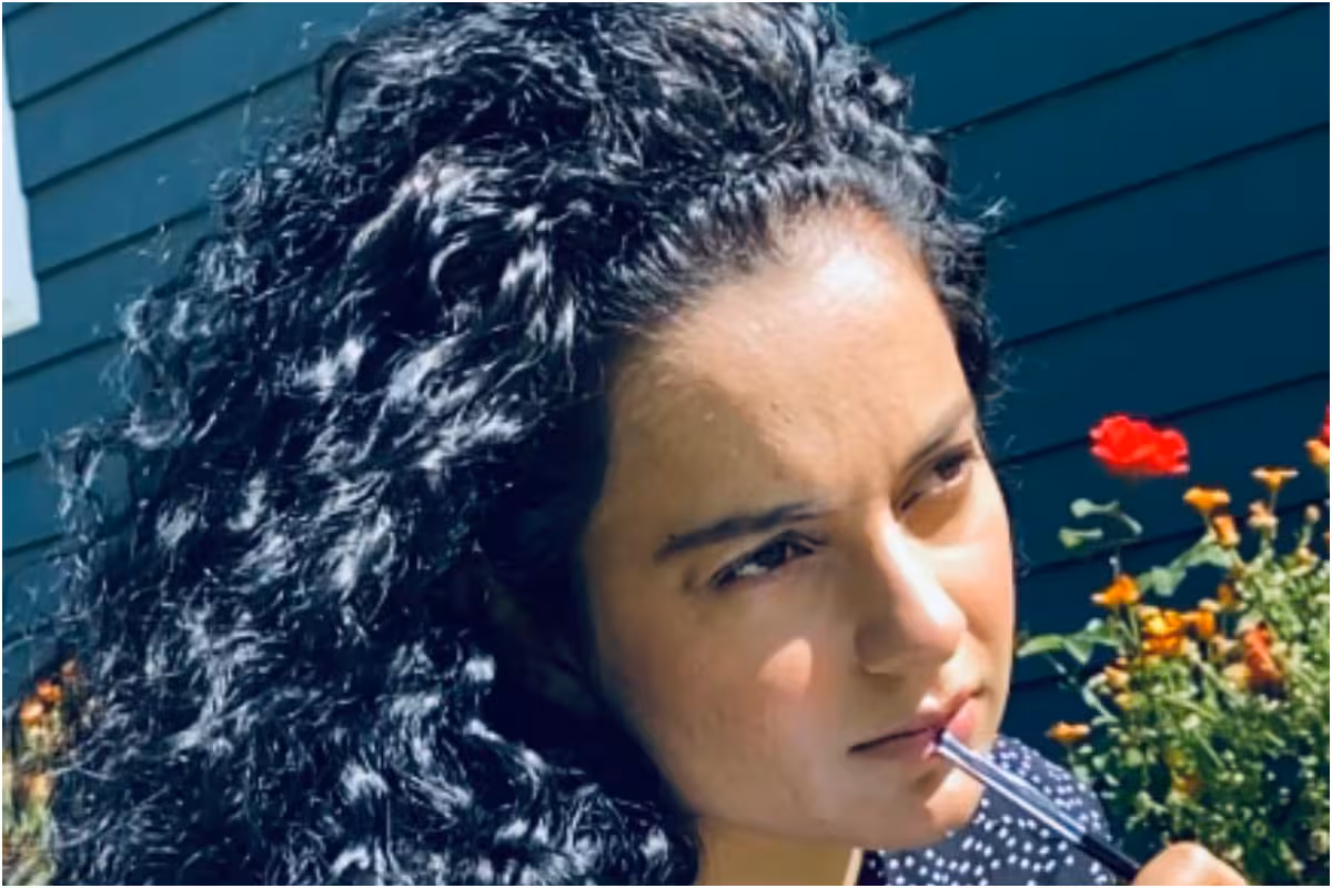 Kangana Ranaut Longs for Love in New Poem 'Aasman'