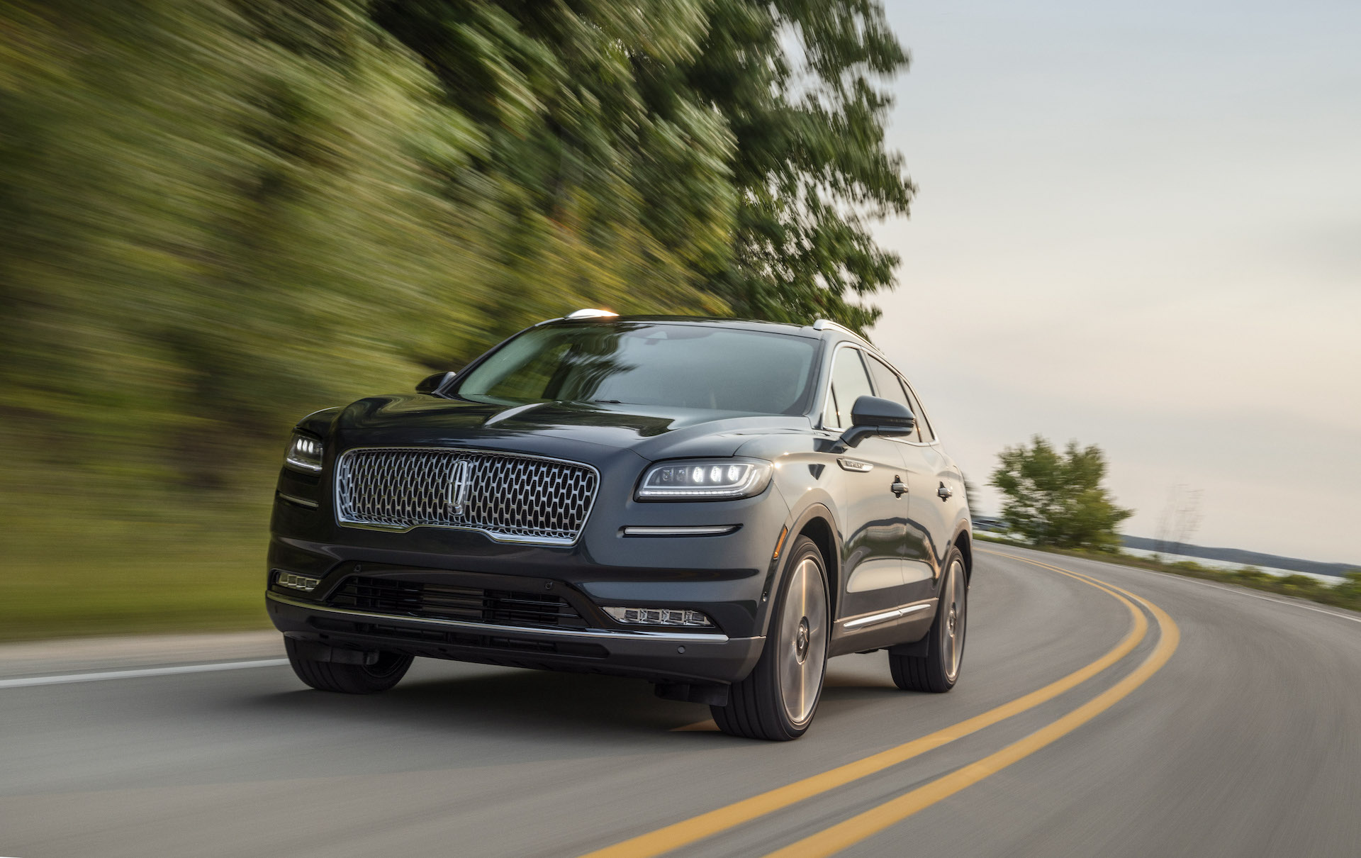 2022 Lincoln Nautilus Review, Ratings, Specs, Prices, and Photos