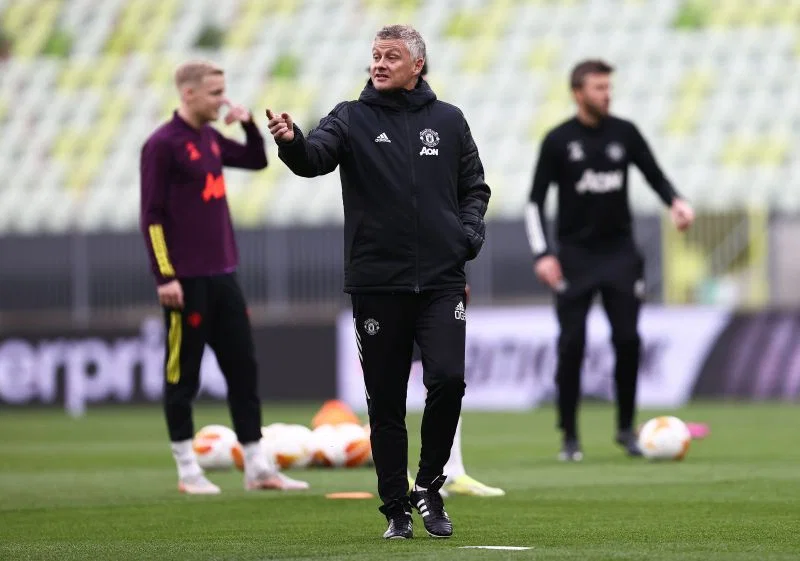 Manchester United to battle Tottenham for 25-year-old defender - Reports
