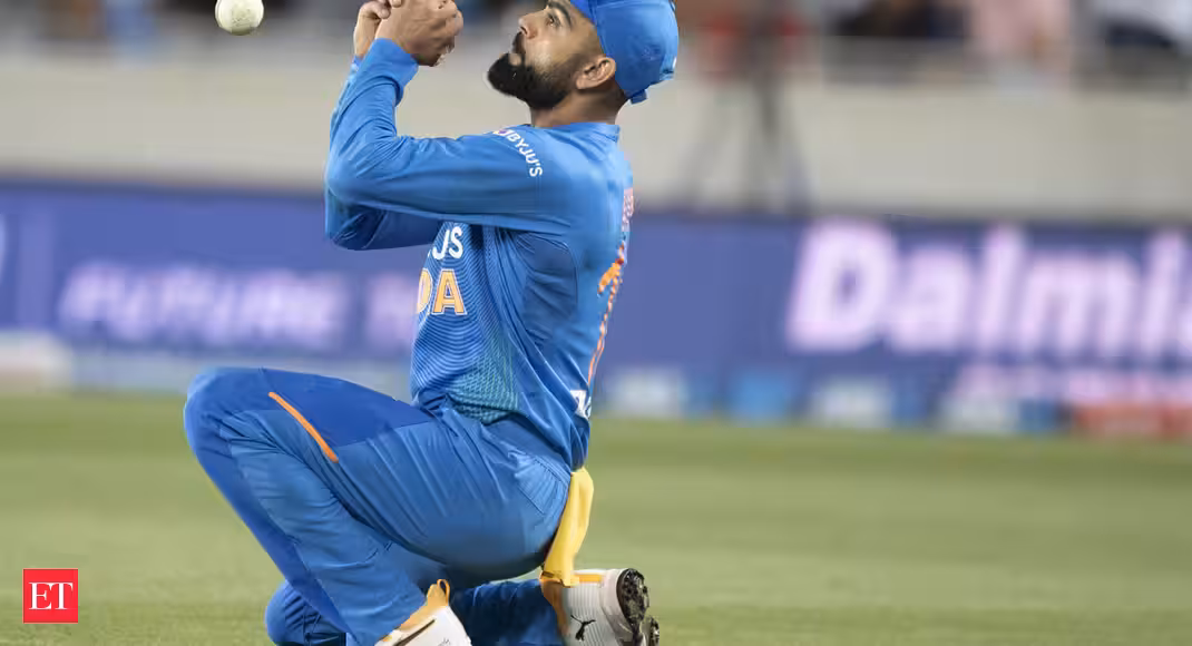 Industrious Virat Kohli rescues India in Adelaide examination