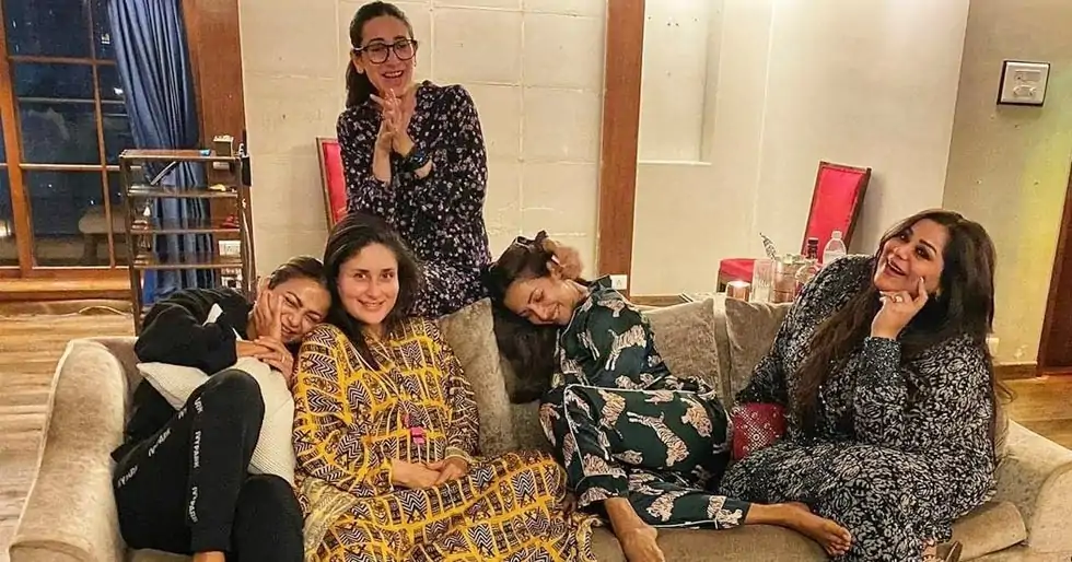 Kareena Kapoor Khan has a fun pyjama night with her squad