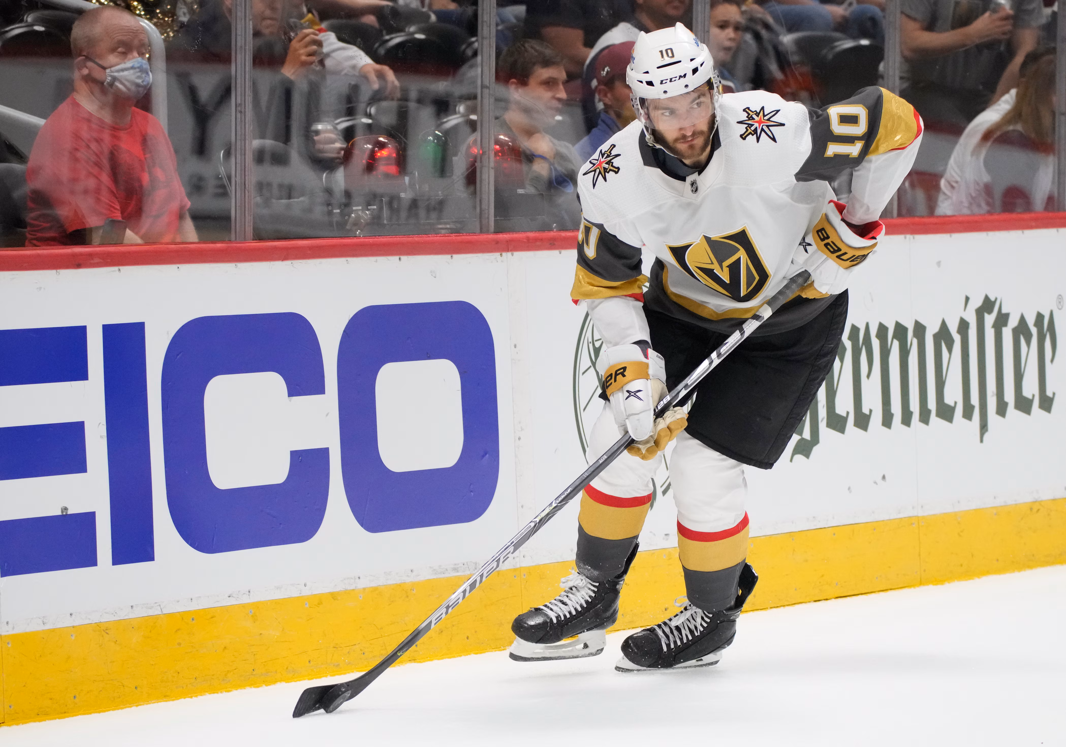 Nicolas Roy Scores OT Goal as Golden Knights Top Canadiens in Game 4; Series Tied 2-2