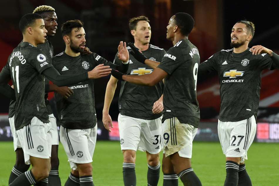 Sheffield United 2-3 Manchester United: Rashford double spares Henderson's blushes