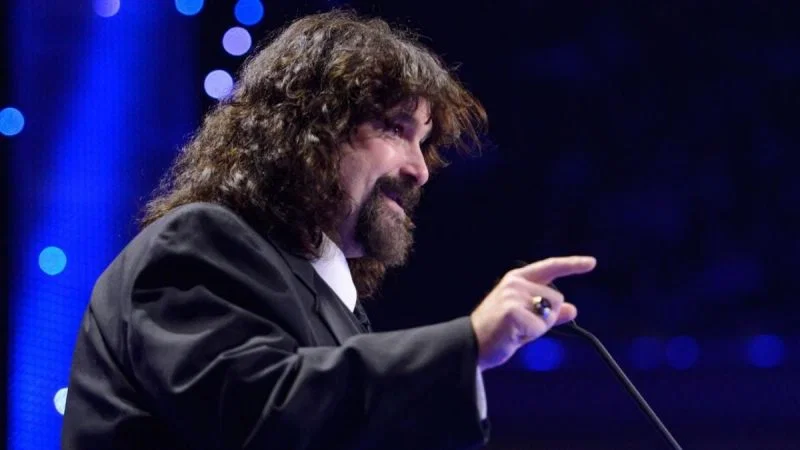 "Glaring omission" - Mick Foley thinks WWE legend belongs in the Hall of Fame
