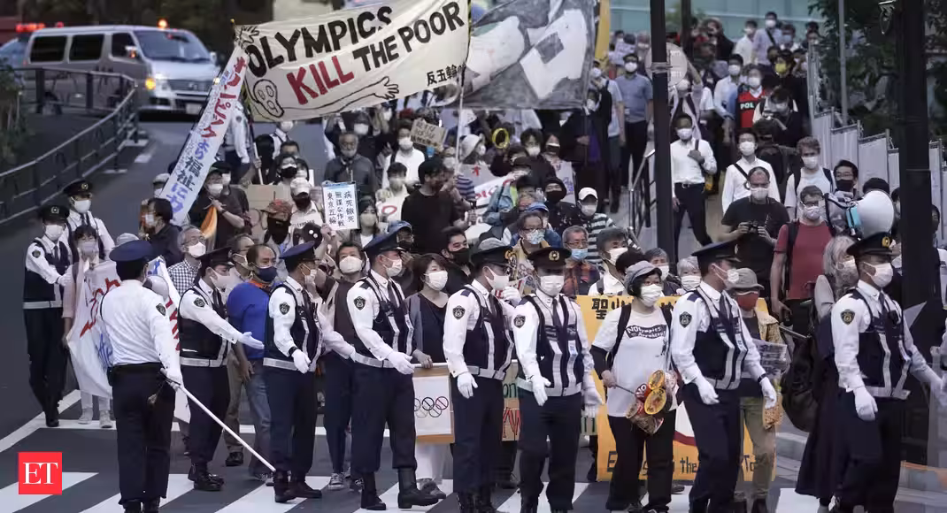 'Suffocated'': Art becomes form of protest against Olympics