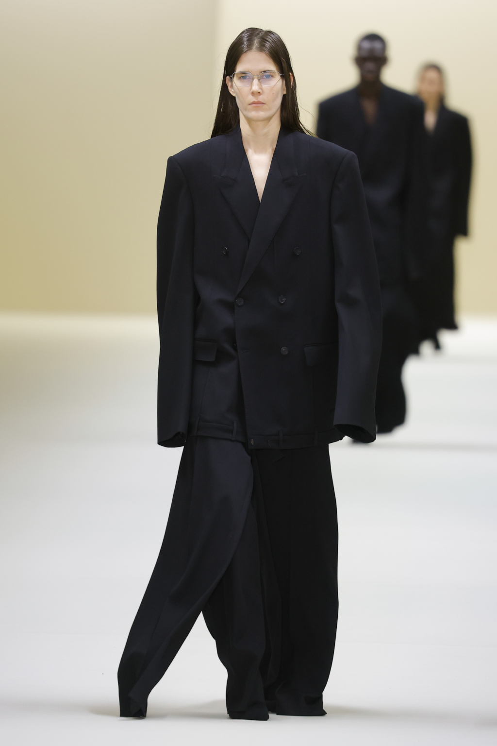 Balenciaga Men’s and Women’s RTW Fall 2023