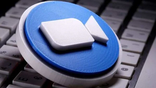 Zoom adopts new measures to bring more users: Renames chat feature and more