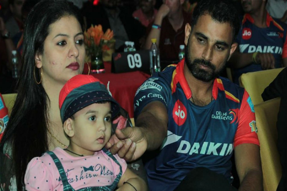 'Shami bhai ka phone aata hai kya bhabhiji?' Hasin Jahan gets trolled after posting bold image on Instagram
