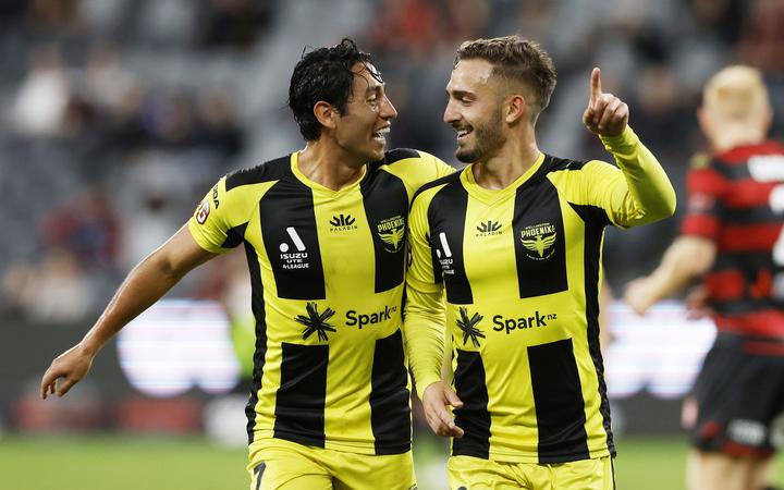Phoenix secure finals berth
