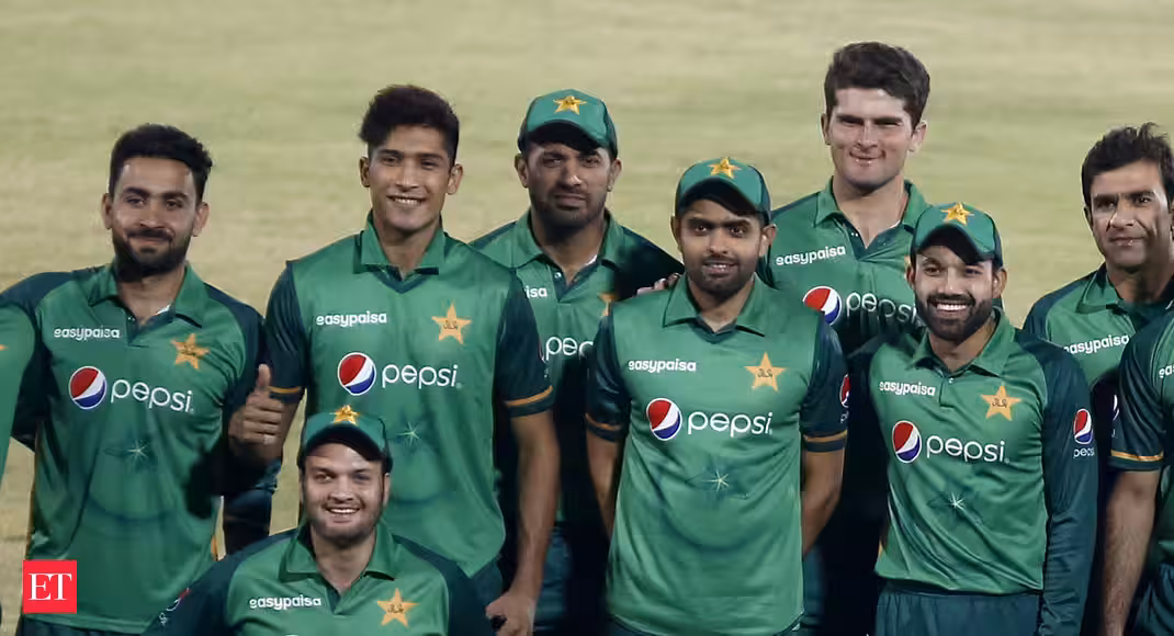 Seventh Pakistan cricket team member tests positive for COVID-19