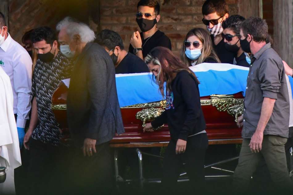 Maradona doctor has 'nothing to hide' after police raid