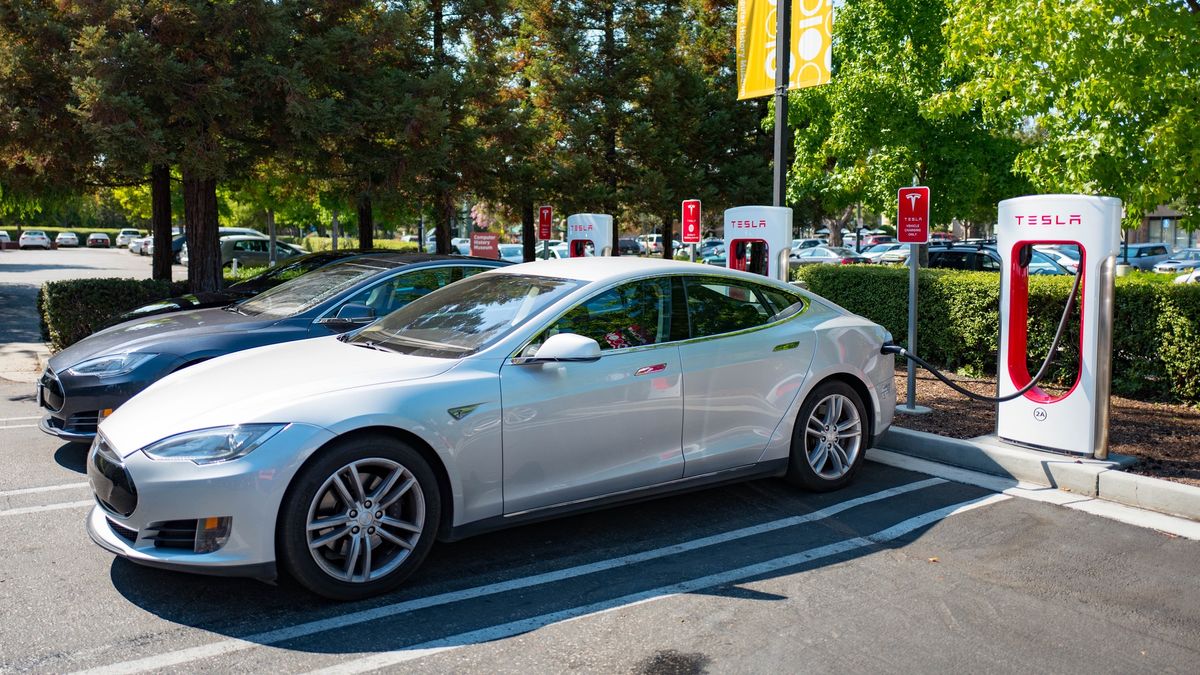 Tesla Supercharger killer upgrade will get you back on the road faster