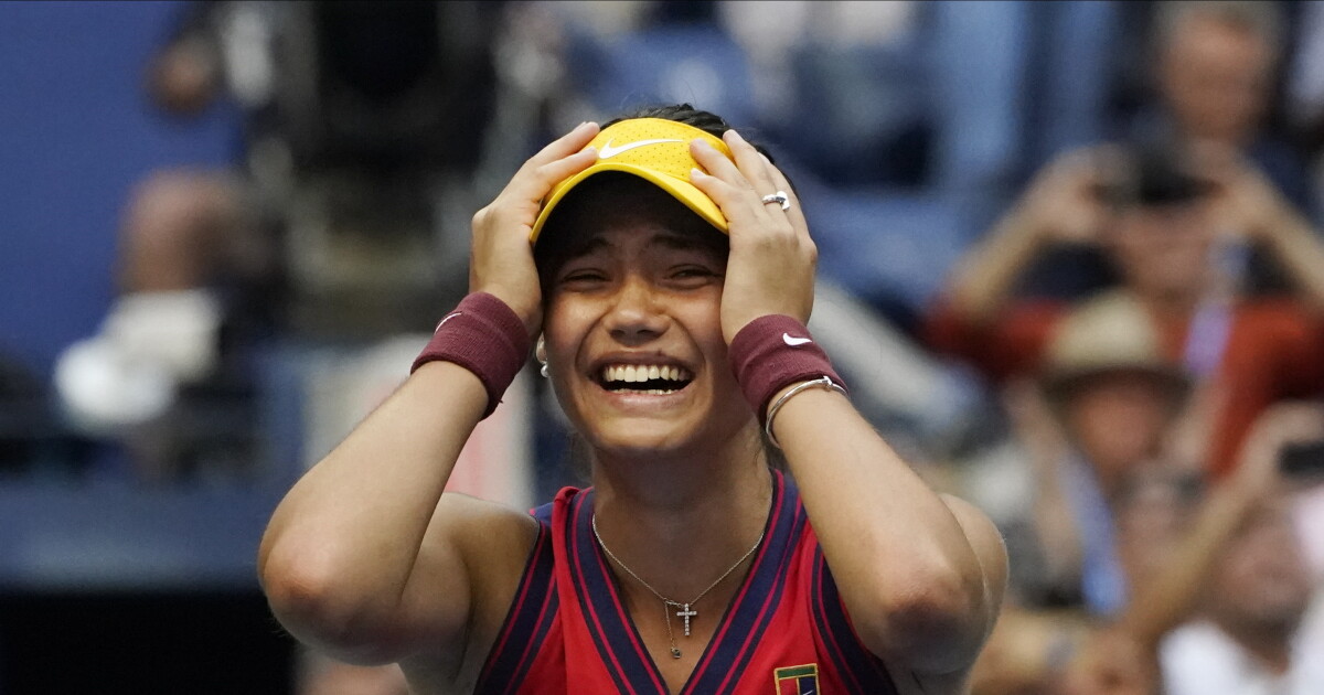 Elliott: Emma Raducanu beats Leylah Fernandez, is first qualifier to win U.S. Open