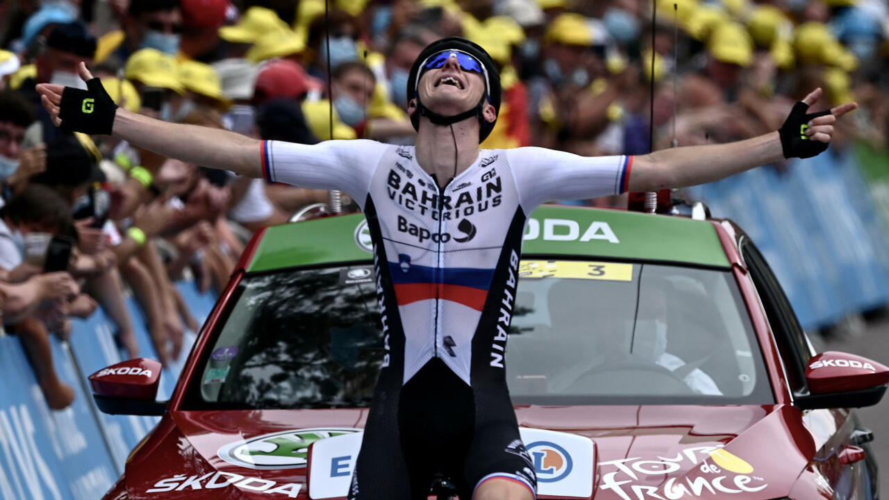 Slovenia’s Mohoric wins seventh stage as Roglic cracks, Van der Poel keeps yellow jersey