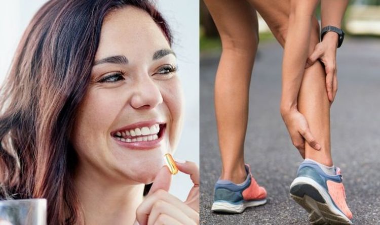 Vitamin B12 deficiency symptoms: All EIGHT 'early symptoms of deficiency' - full list