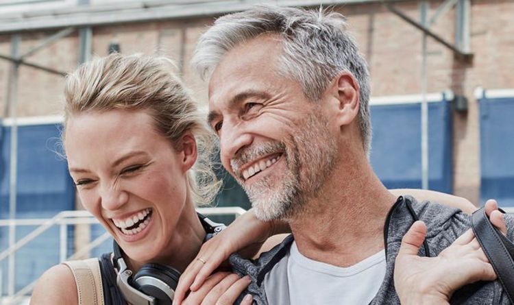 Universal Credit: What is a mixed-age couple? How are UC and Pension Credit impacted?