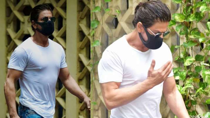 Watch: Shah Rukh Khan greeting a cop while entering Dilip Kumar's house is winning hearts on Internet