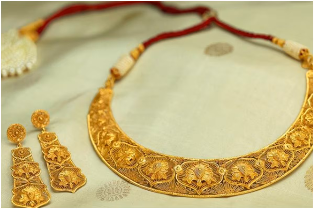 Diwali 2020: Jewelry You Should Buy This Dhanteras to Enhance Your Festive Look