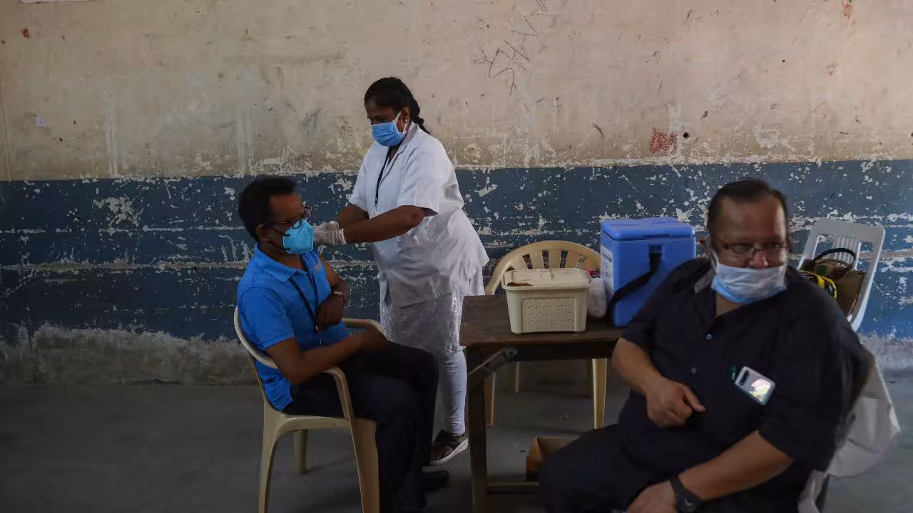 National AEFI Committee reports first COVID-19 vaccine related death in India-India News , Firstpost