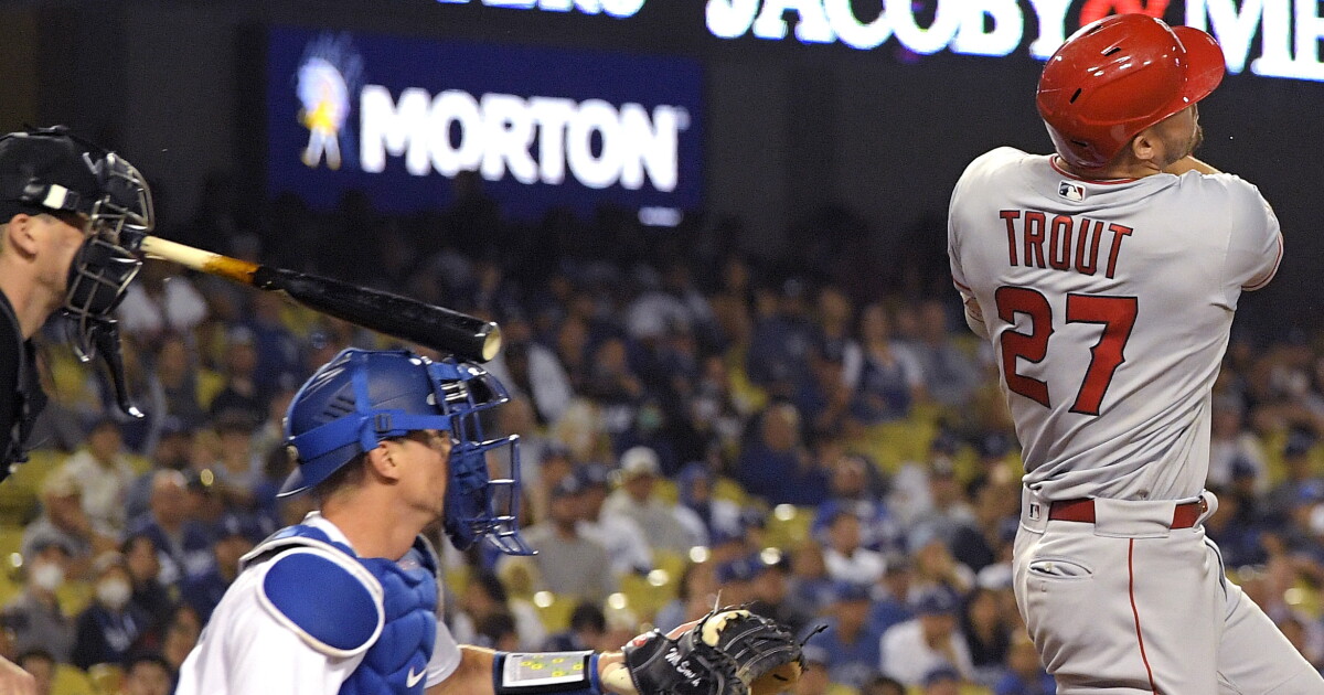 'That was really scary': Umpire hit in face with broken bat during Dodgers-Angels game