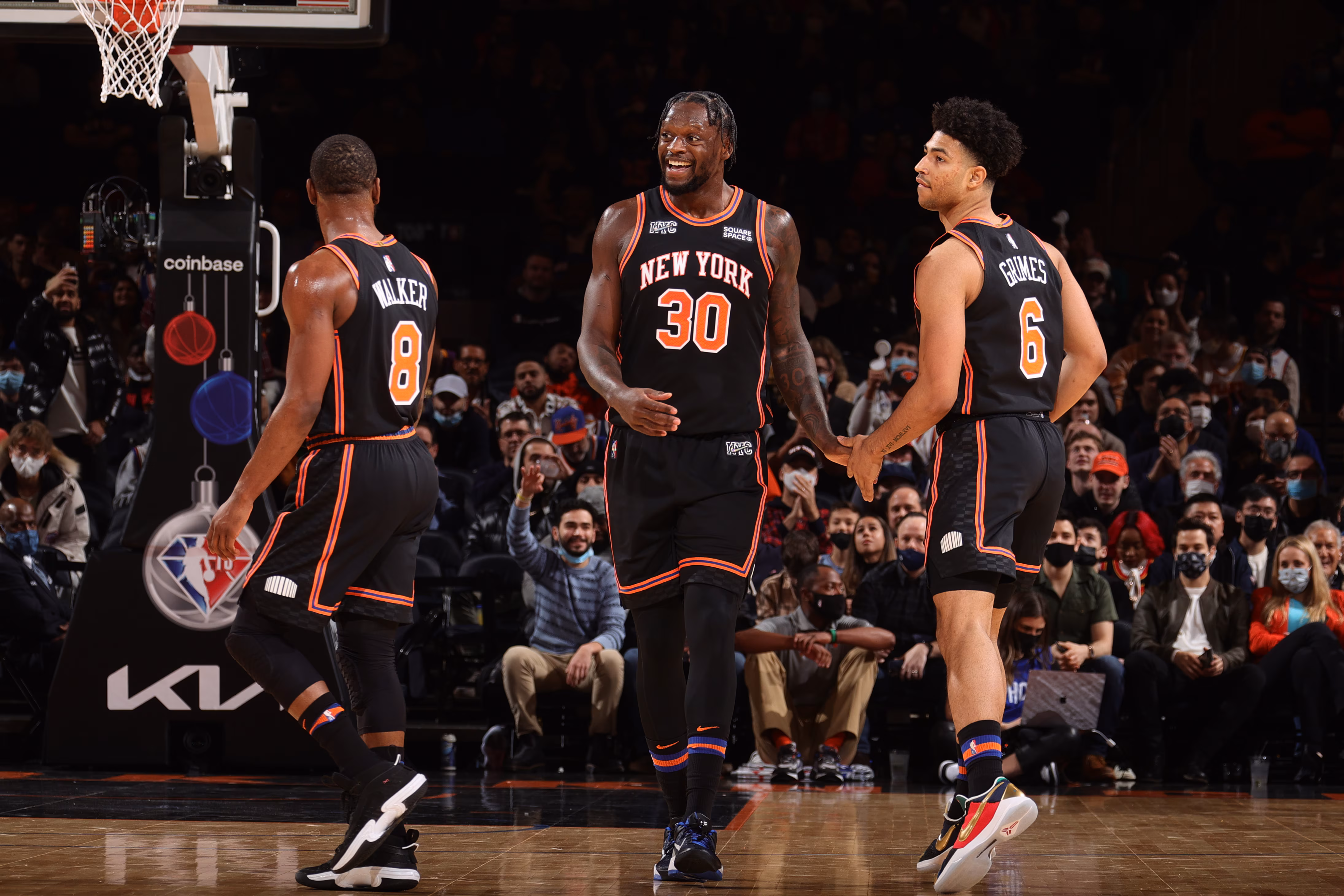 Kemba Walker Triple-Doubles, Julius Randle Shines as Knicks Rout Hawks on Christmas