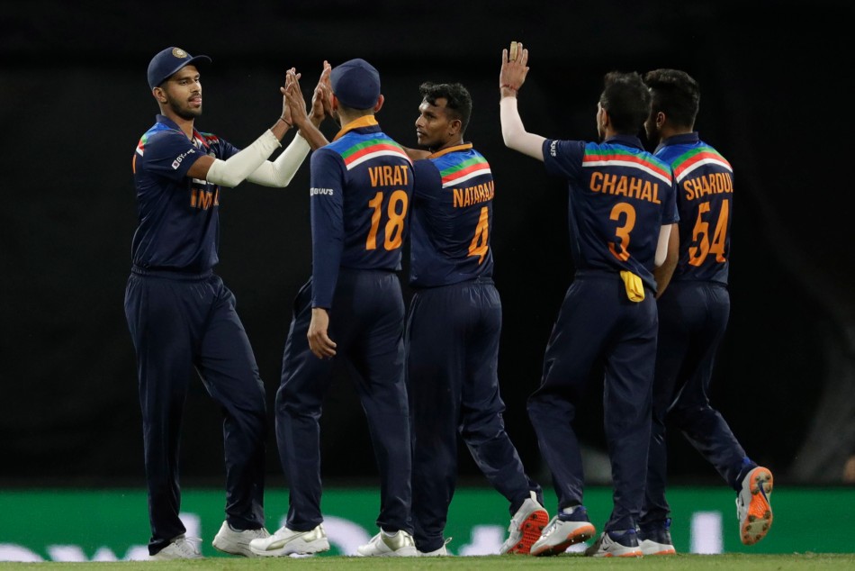 India vs Australia, 3rd T20I: Washington Sundar traps Aaron Finch and Steve Smith in his spin web in Sydney