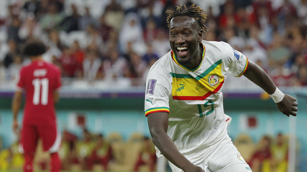 Host Qatar face early World Cup exit after loss to Senegal