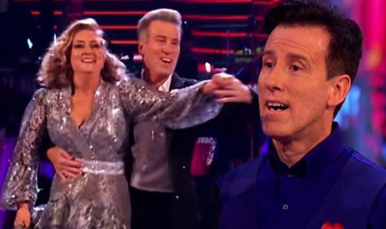 Anton Du Beke addresses