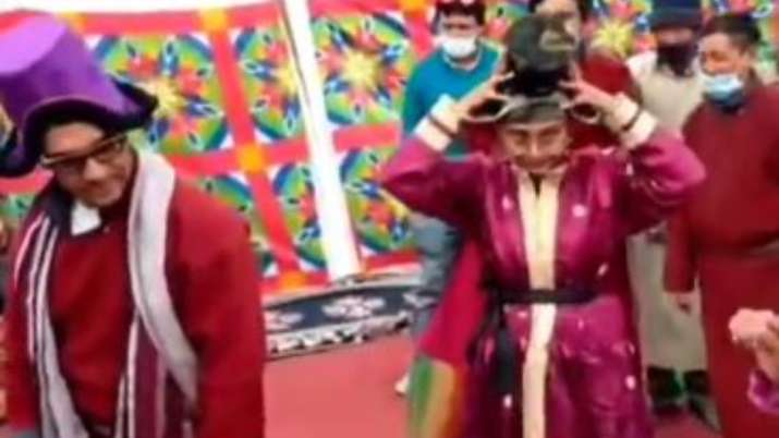 VIDEO: Aamir Khan, Kiran Rao don traditional Ladakhi attire to dance with locals