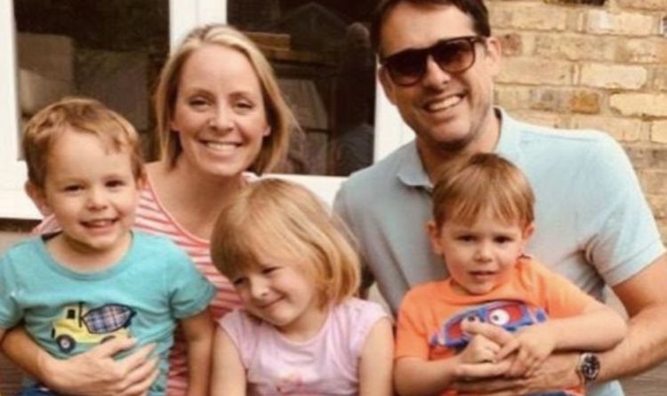 Money-saving mum explains how she saved £2,000 this year & secured Christmas at no cost