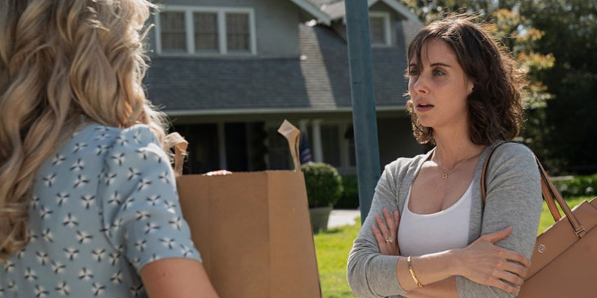 Alison Brie Defends Promising Young Woman's Carey Mulligan After She Says Critic Deemed Her Not ‘Hot’ Enough