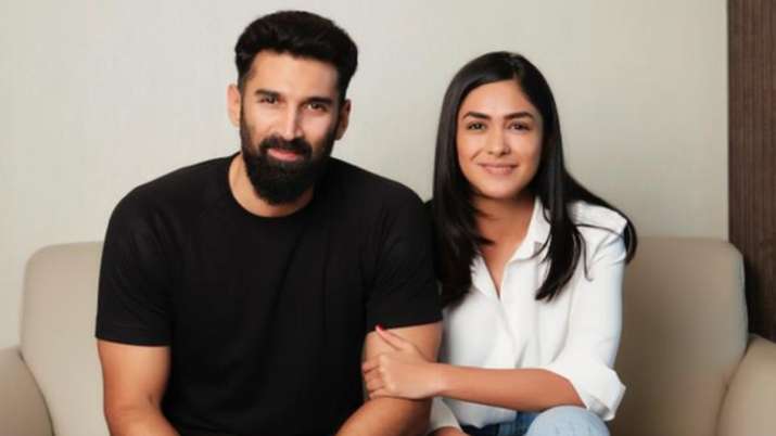 Gumraah: Aditya Roy Kapur, Mrunal Thakur's upcoming crime thriller Bollywood film gets a name
