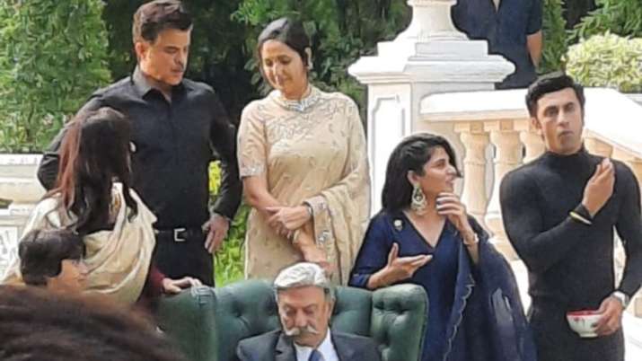 Ranbir & Anil Kapoor's clean-shaven look from Animal film LEAKED as they shoot in Pataudi Palace
