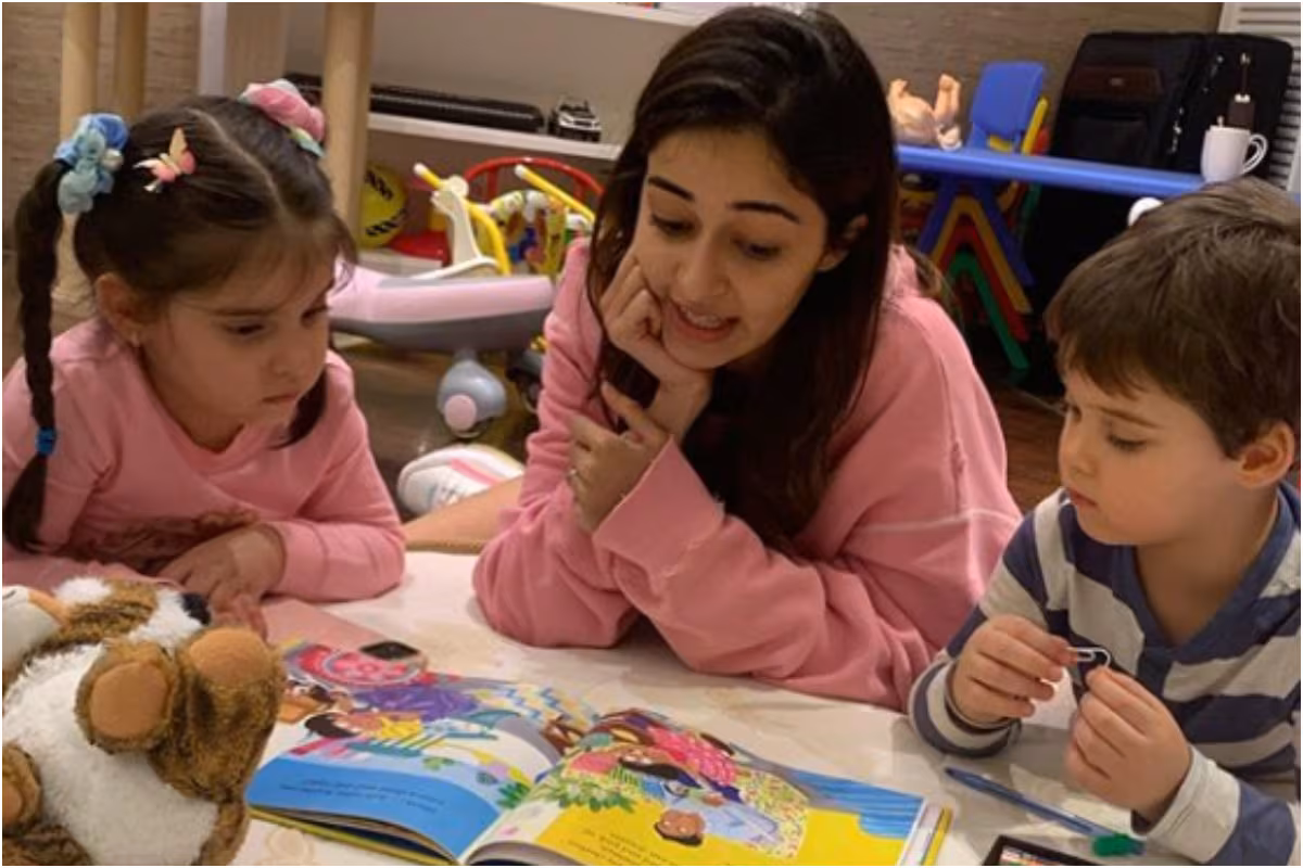 Ananya Panday Becomes One with Children in This Cute Pic with Karan Johar's Twins Yash and Roohi