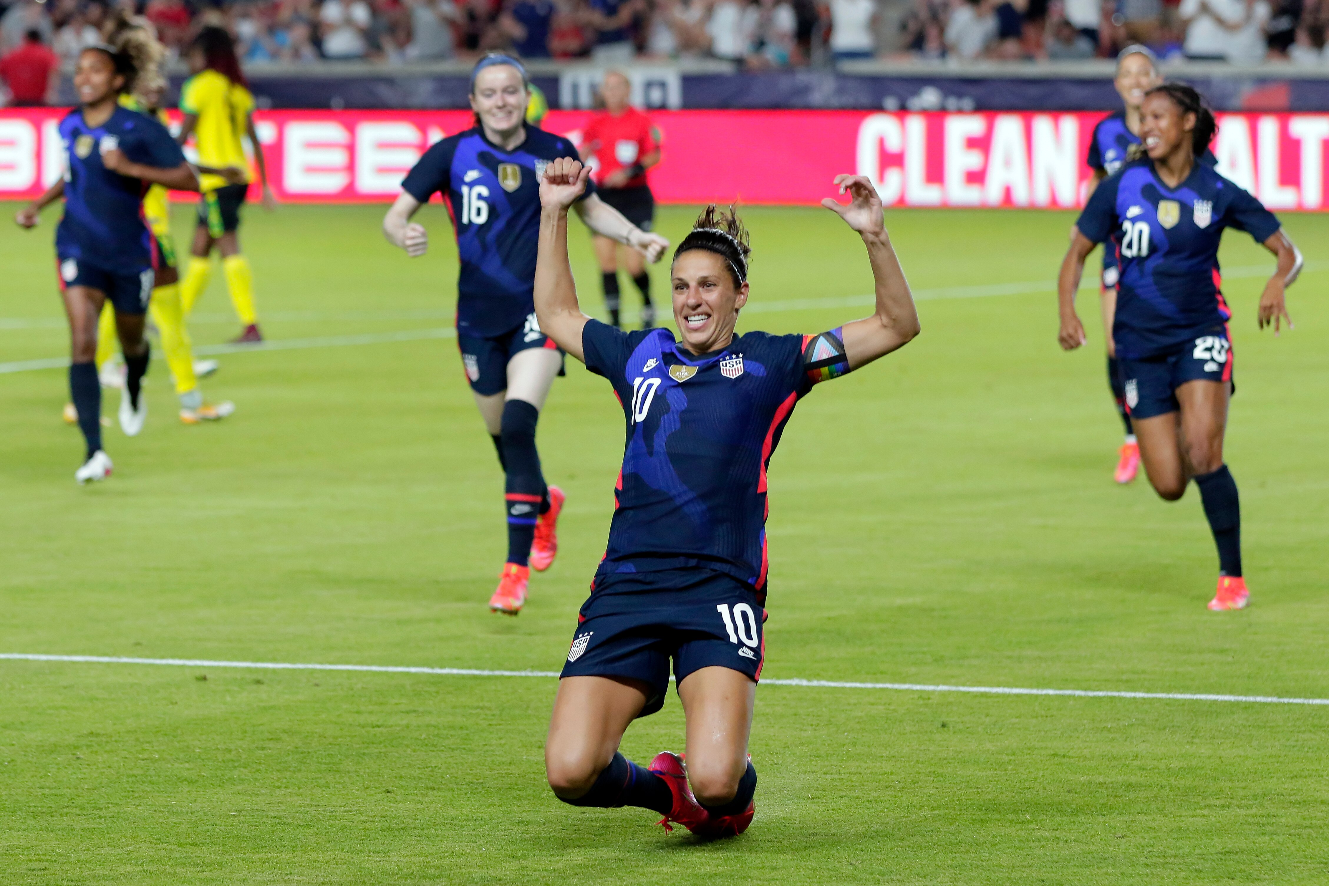 Carli Lloyd, Alex Morgan, US Women's National Team Cruise Past Jamaica in 4-0 Win
