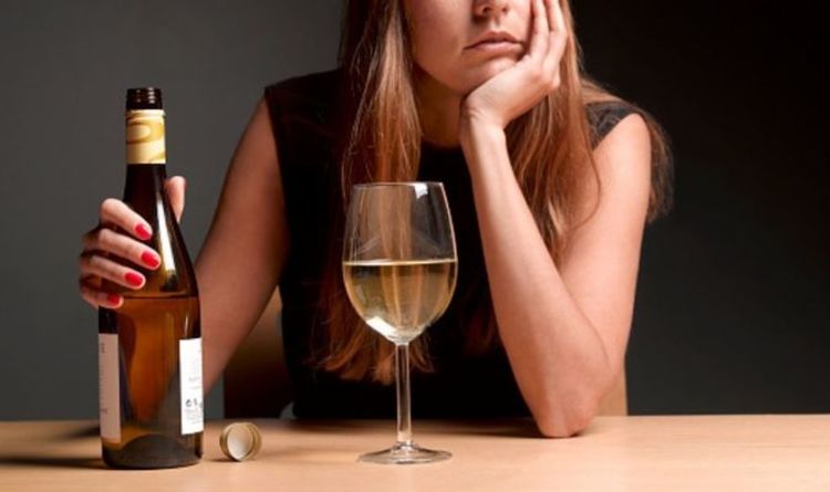 Addictive personality disorder traits: Five warning signs of addiction
