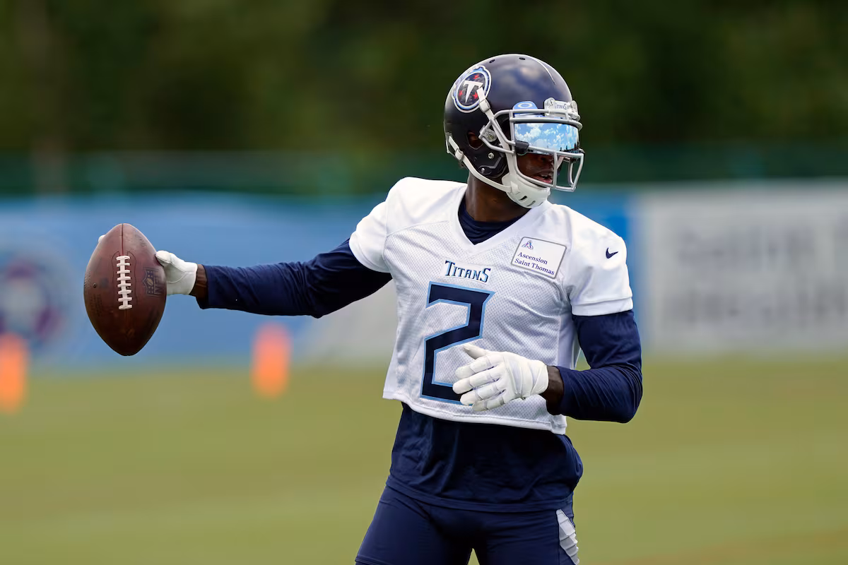 Fantasy Alert: Titans' Julio Jones May Not Play Week 4 Because of Leg Injury